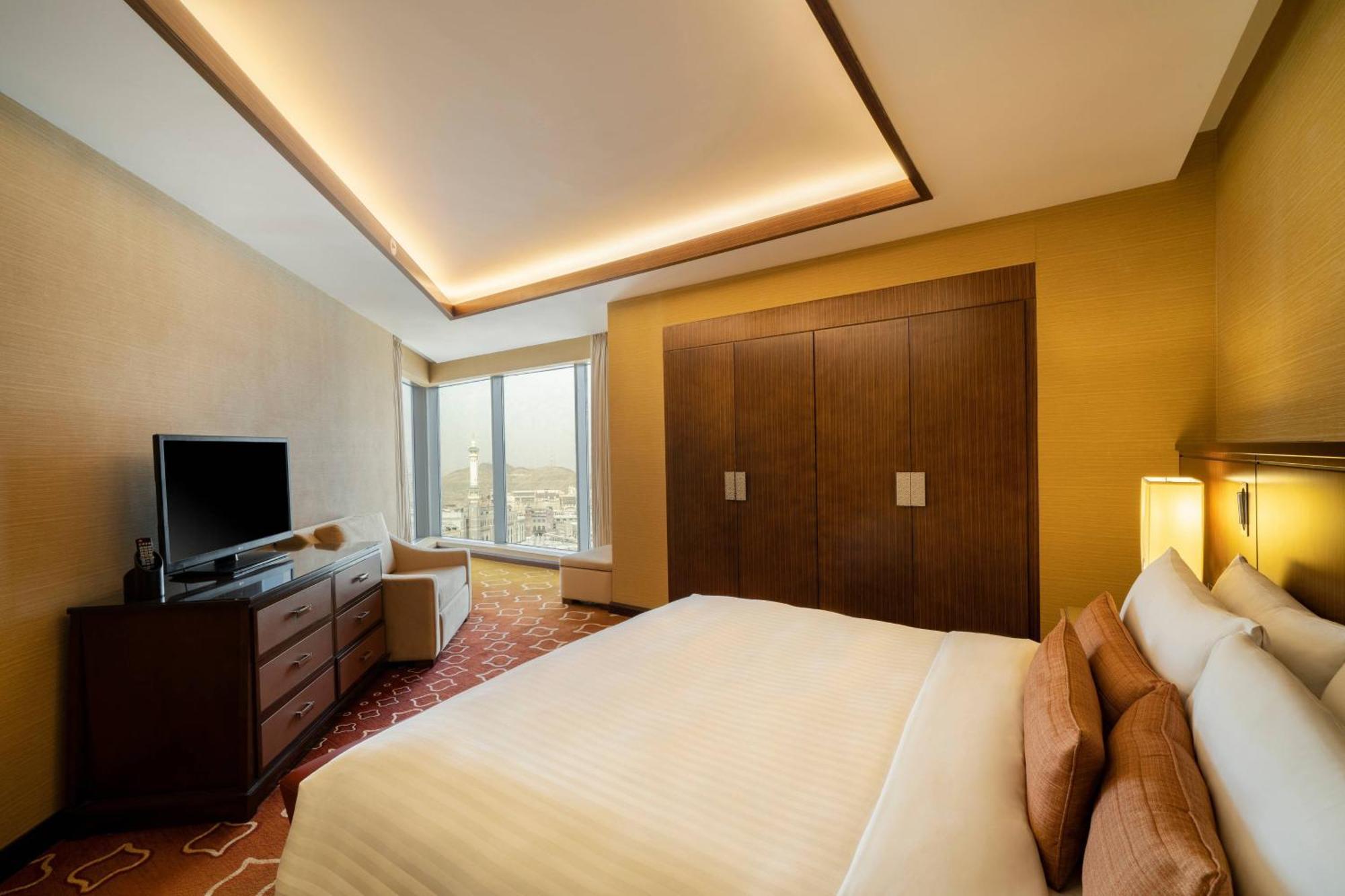 Jabal Omar Marriott Hotel Makkah Mecca Exterior photo A bedroom at the hotel