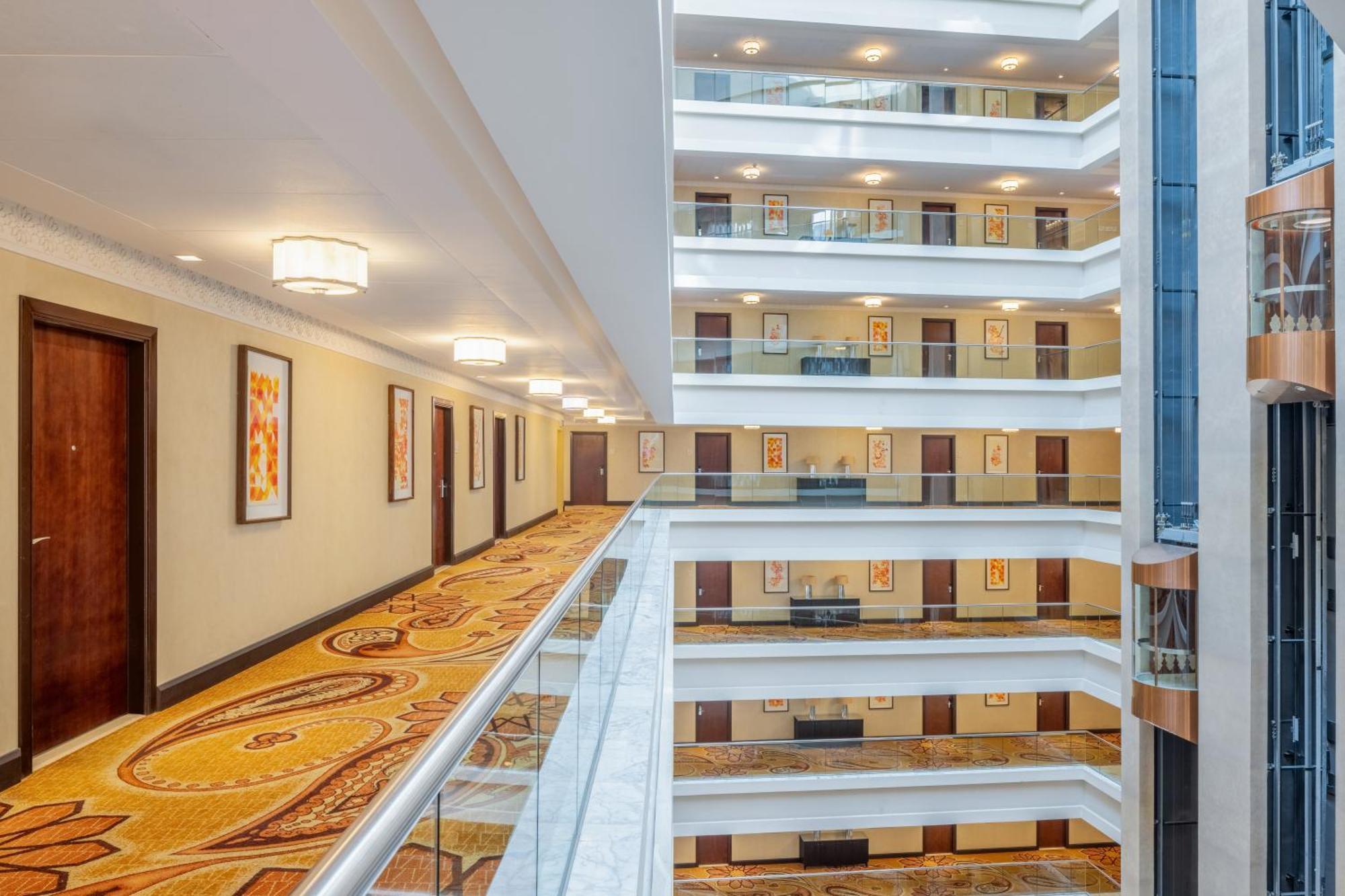 Jabal Omar Marriott Hotel Makkah Mecca Exterior photo Interior of the hotel