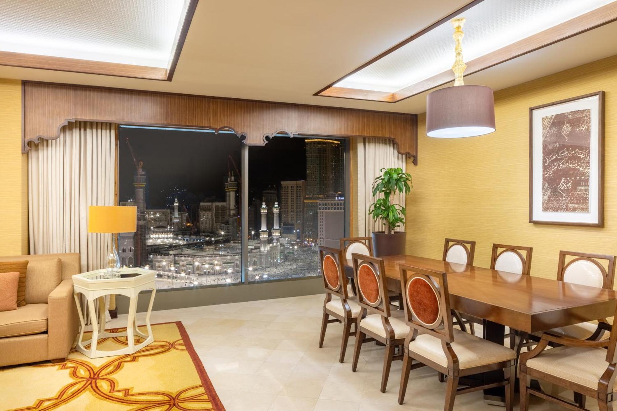 Jabal Omar Marriott Hotel Makkah Mecca Exterior photo A suite at the MGM Grand